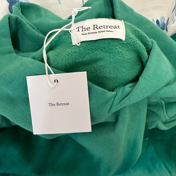 The Retreat Fresh Greens Sweatshirt (size small) - Picture 6 of 7
